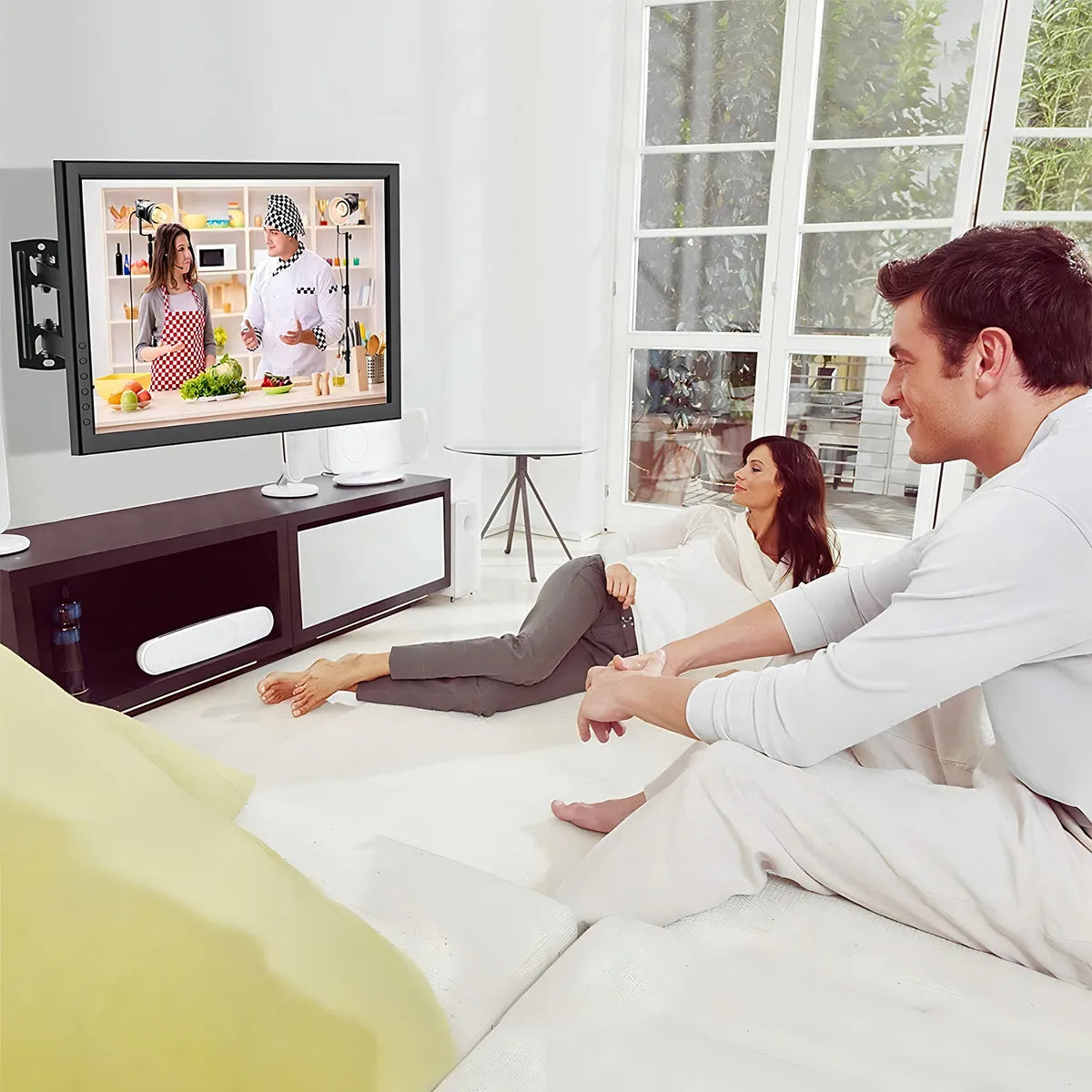 Soporte TV Articulado Móvil 32-55 Pulgadas 22 Kg | Netzo Chile