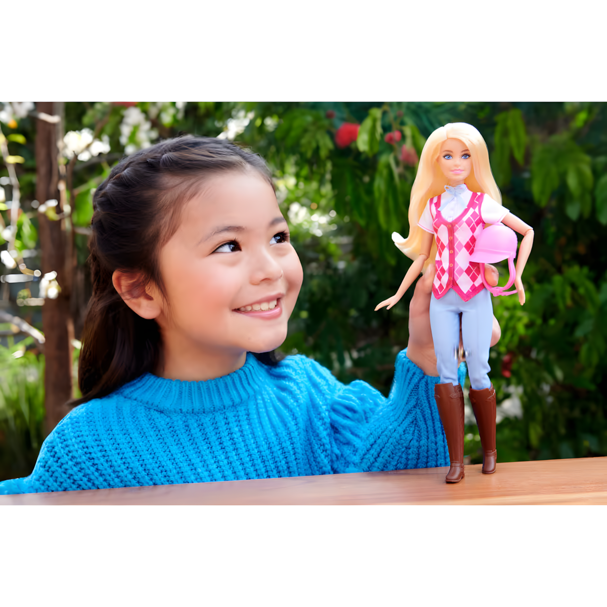 Muñeca Barbie Detective Malibú Equitación Caballos